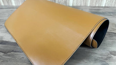 04 - Plain Leather Desk Mat